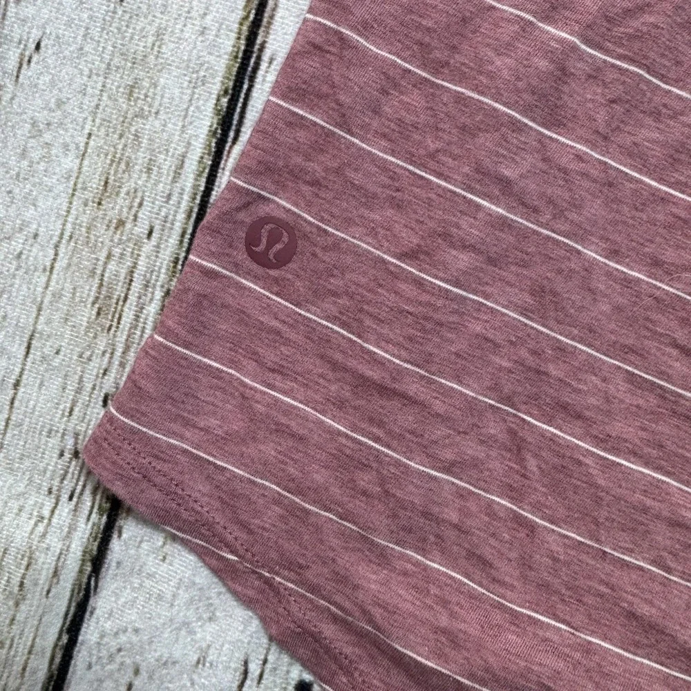 Lululemon Tank Top Womens Size 8? Sleeveless Pink‎ Striped Athletic Activewear